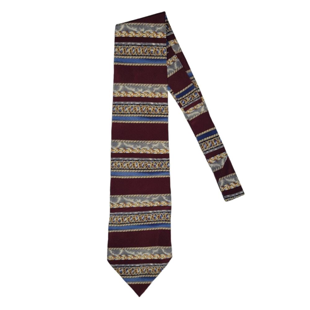 The Metropolitan Museum Of Art Tie Chain Link Pattern All Silk Necktie